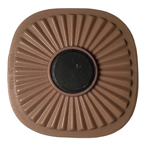 Tupperware Vintage Dusty Rose Pink Canister Lid Magnet - Picture 2 of 2